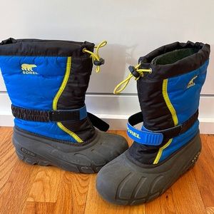 Sorel boys boots winter snow